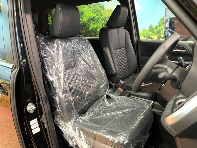 �y�n�[�t���U�[�V�[�g�z�������ƍ���S�n�𗼗������l�C�̃V�[�g���w�ʁE���ʂ̃t�@�u���b�N�f�ނ́A�ʋC���̗ǂ��⊊��ɂ����ɗD��Ă��܂��B�C���╞���ɍ��E���ꂸ���K�ɂ���肢�������܂��B