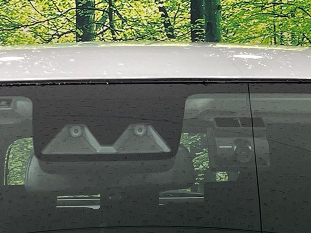 �y�X�}�[�g�A�V�X�g�z���s���ɑO���̎ԗ�����F�����A�Փ˂������Ȏ��͌x��ƃu���[�L�ŏՓˉ���Ɣ�Q�y�����A�V�X�g�B�����S�Ƀh���C�u�����y���݂��������܂��B