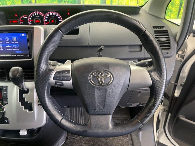 �y�����v�����X�e�A�����O�z�㎿�Ȋv���g�p���邱�ƂŁA��ɂ����������݂ƂĂ��^�]���₷���n���h���ł���