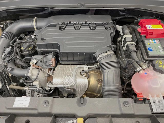 �����X�ł́A�e���[�J�[�̐�p�f�f�e�X�^�[�𓱓��B���Ǝ��i�����e�N�j�J���X�^�b�t���풓���Ă���܂��̂ŁA������̍ۂɂ����S���Ă����p���������܂��B