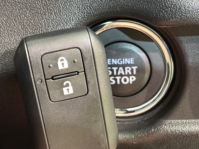 �y�L�[���X�X�^�[�g�V�X�e���z�J�o����|�P�b�g�ɓ��ꂽ�܂܂ł��h�A�̎{���E�������\�ȃX�}�[�g�L�[�𑕔��B�G���W���̃I���E�I�t�����J�M�����o���K�v����������Ƃ��Ă��֗��ł���