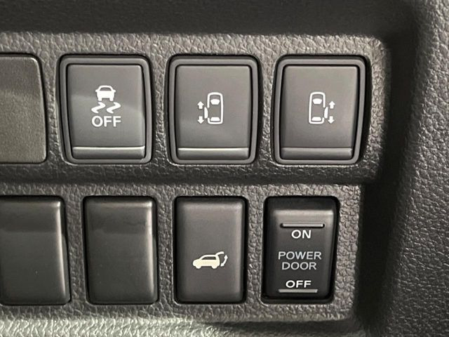 �y�����p���[�X���C�h�h�A�z�X�}�[�g�L�[��^�]�Ȃ̃X�C�b�`�Ō�ȗ����X���C�h�h�A�̊J���\���d��������͂����ăh�A���J����K�v�������A�����Ȃ��q�l�ł��ȒP�ɊJ���߂ł����K�ł���