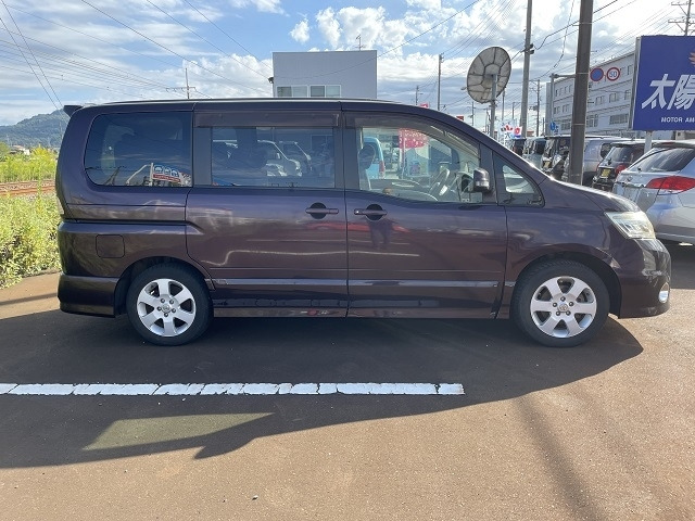 セレナ2.0 ハイウェイスター Vセレクション