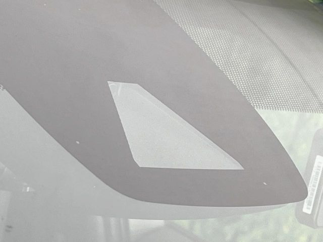 �y�g���^�Z�[�t�e�B�Z���X�z���s���ɑO���̎ԗ�����F�����A�Փ˂������Ȏ��͌x��ƃu���[�L�ŏՓˉ���Ɣ�Q�y�����A�V�X�g�B�����S�Ƀh���C�u�����y���݂��������܂��B