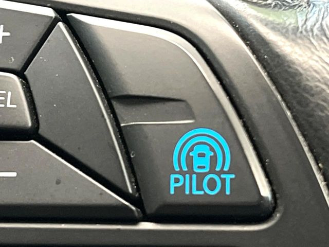 �y�v���p�C���b�g�z�������H�ł̒��������s���y��!!�a�؎��Ə��񑖍s�̃V�[���ŁA�A�N�Z���E�u���[�L�E�X�e�A�����O�������Ő��䂵�A�������^�]�̕��S���y�����Ă���܂���