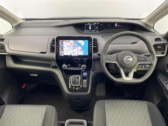 セレナ1.2 e-POWER ハイウェイスターV