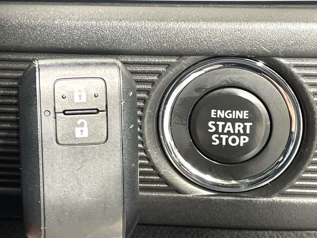 �y�L�[���X�X�^�[�g�V�X�e���z�J�o����|�P�b�g�ɓ��ꂽ�܂܂ł��h�A�̎{���E�������\�ȃX�}�[�g�L�[�𑕔��B�G���W���̃I���E�I�t�����J�M�����o���K�v����������Ƃ��Ă��֗��ł���