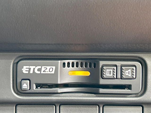 【ETC】高速道路の料金所をストレスなく通過!話題のスポットやサービスエリアに多い「スマートIC」利用時は必須のアイテムです。当店でセットアップを実施、ご納車当日からすぐにご利用いただけます!
