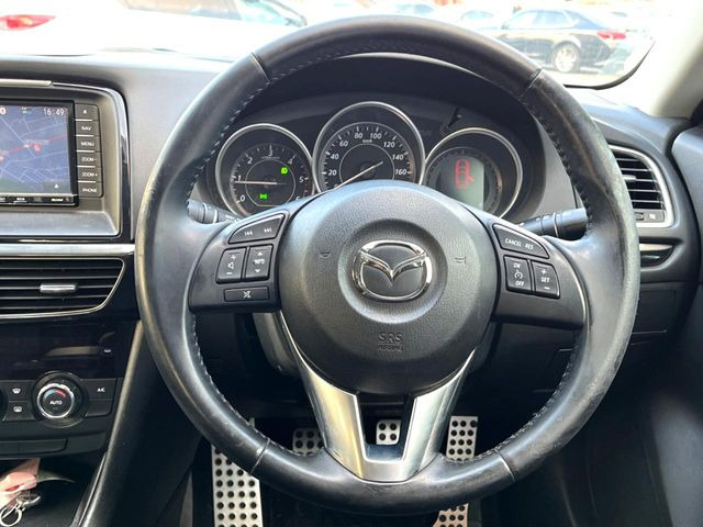 �y�����v�����X�e�A�����O�z�㎿�Ȋv���g�p���邱�ƂŁA��ɂ����������݂ƂĂ��^�]���₷���n���h���ł���