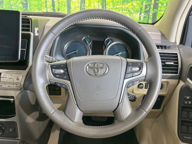 �y�����v�����X�e�A�����O�z�㎿�Ȋv���g�p���邱�ƂŁA��ɂ����������݂ƂĂ��^�]���₷���n���h���ł���