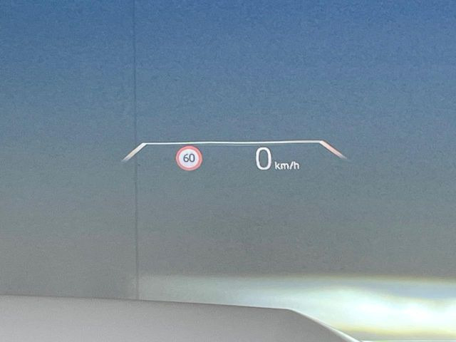 ���w�b�h�A�b�v�f�B�X�v���C:���݂̑��x�⑖�s�����f�W�^���\���ŉ^�]�ȑO���̃K���X�ɓ��e!�^�]���A���������炳���K�v�ȏ����m�F�ł���̂łƂ��Ă��֗��ň��S!