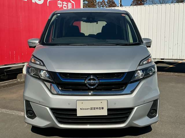 セレナ1.2 e-POWER XV