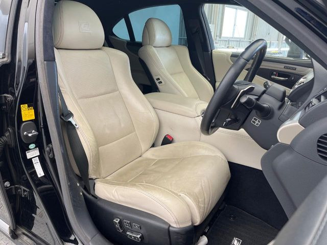 �^�]�ȃV�[�g���͎g�p�������Ȃ��A�ǍD�ȏ�ԂƂȂ��Ă��܂��B���J�Ɏg���Ă������Ƃ��悭�킩��܂��ˁB