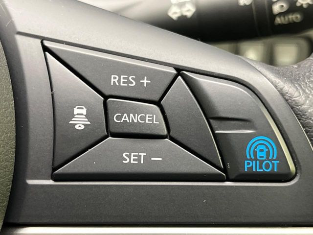 �y�v���p�C���b�g�z�������H�ł̒��������s���y��!!�a�؎��Ə��񑖍s�̃V�[���ŁA�A�N�Z���E�u���[�L�E�X�e�A�����O�������Ő��䂵�A�������^�]�̕��S���y�����Ă���܂���