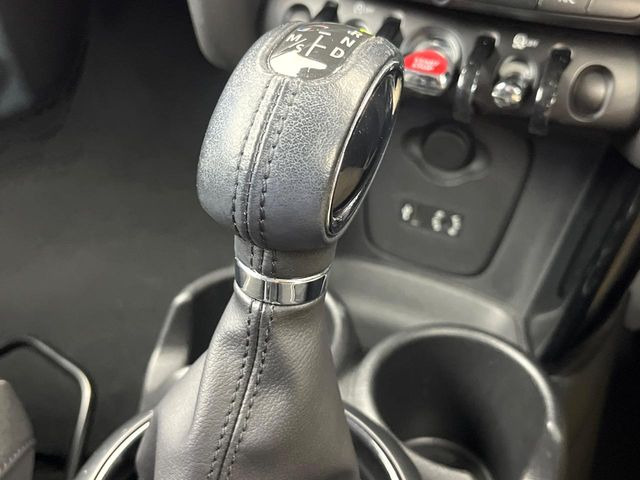 ��MT���[�h�t��AT:�ʏ�͎����ł����Ȃ���ϑ�(�M�A�`�F���W)���h���C�o�[�̑���ɂ���ĈӐ}�I�ɕς�����V�X�e���ł��B����w���i�̃h���C�u�����y���݂��������܂�!