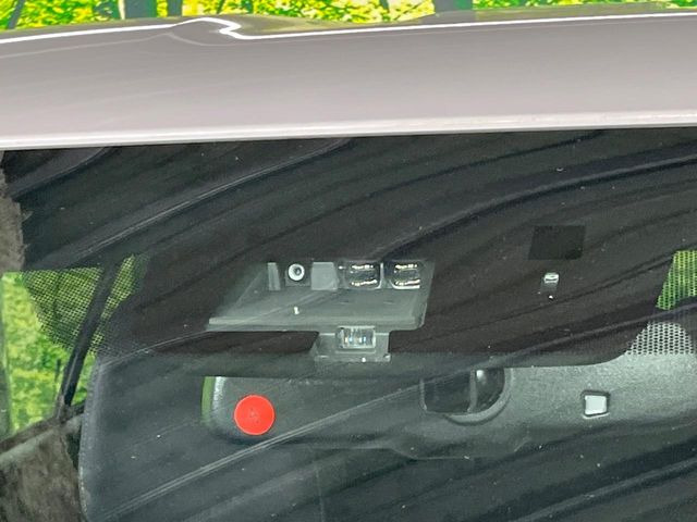 �y�O�He-Assist�z���s���ɑO���̎ԗ�����F�����A�Փ˂������Ȏ��͌x��ƃu���[�L�ŏՓˉ���Ɣ�Q�y�����A�V�X�g�B�����S�Ƀh���C�u�����y���݂��������܂��B