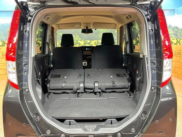 ���i�̂���������ʋ΁A���}���ɏ\���ȉ׎��X�y�[�X���m�ۂ��Ă���܂��B�Z�J���h�V�[�g��|���ƁA�傫�ȉו��̐ύڂ��\�ł���