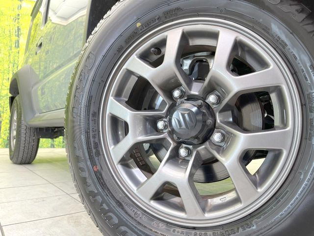 �y����15�C���`�A���~�z�C�[���z�O�ςɃ}�b�`���������A���~�z�C�[���𑕒����Ă���܂��B�e��ЊO�A���~�z�C�[����A�X�^�b�h���X�^�C�����戵�����Ă���܂��B���񂲑��k����������