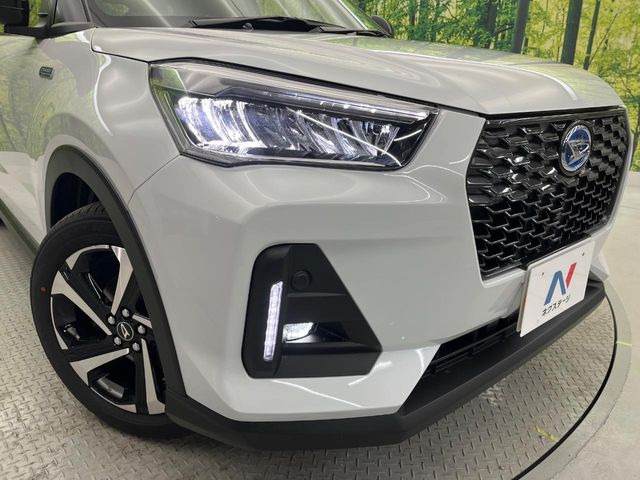 �yLED�w�b�h���C�g�z���V����ԑ��s�����ǍD�Ȏ��E���m�ۂ����S���ĉ^�]�ł��鍂�P�xLED�w�b�h���C�g�𑕔�!�_�����x�������A����d�͂��}�����Ă��܂��B