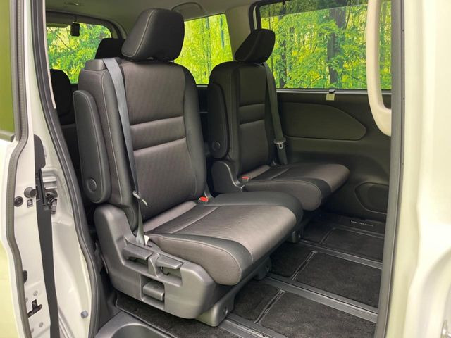 ���ڒ����̓E�H�[�N�X���[�ƂȂ��Ă���܂��B���ڂƎO��ڂ̈ړ�����~�肪�Ƃ��Ă��y�ɂȂ�̂ŁA���~��̍ۂ��X�g���X�������邱�Ƃ͂���܂����