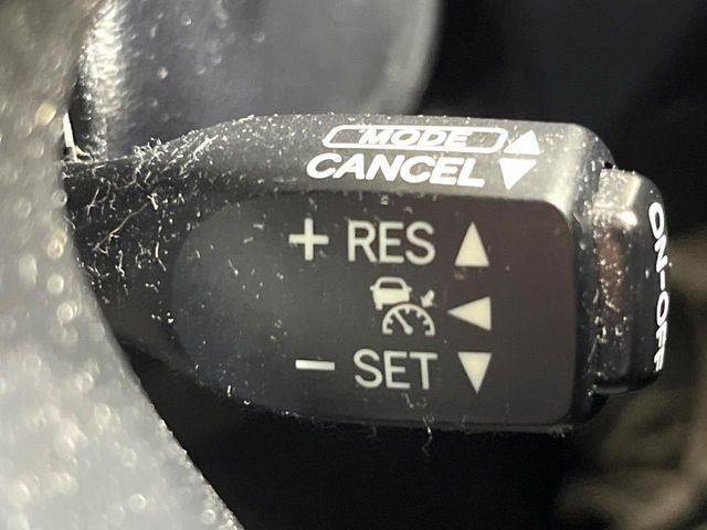 �y���[�_�[�N���[�Y�R���g���[���z�������H�ł̒��������s���y��!!�����ő��x��ۂN���[�Y�R���g���[�����A�Փˌy���V�X�e���ƘA�g���A�O���̎ԗ������m���ĎԊԂ�ۂ悤�ɑ��x���߂��Ă���܂�!!