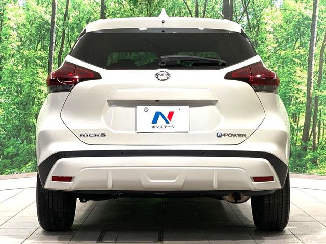 安心の最長10年・走行無制限保証(有償)をご用意。保証内容も充実はもちろん、無料点検&オイル交換や、年中無休の全国・24時間ロードサービスも付帯されておりますのでご安心下さい。