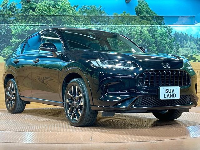 高透明度のガラス皮膜で撥水はもちろん、上質なツヤ・光沢を実現。紫外線や酸性雨から大切な愛車を保護し、色あせ・劣化を防止。「弾スプラッシュコート」、「弾プリミッサコート」からお選びいただけます。