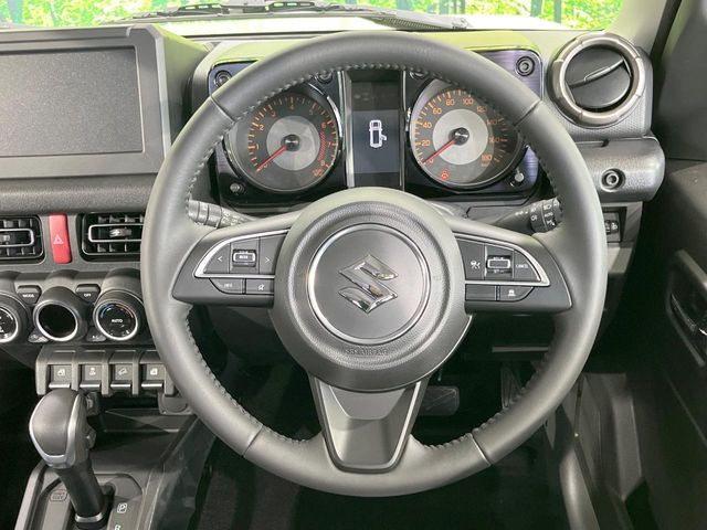 �y�����v�����X�e�A�����O�z�㎿�Ȋv���g�p���邱�ƂŁA��ɂ����������݂ƂĂ��^�]���₷���n���h���ł���