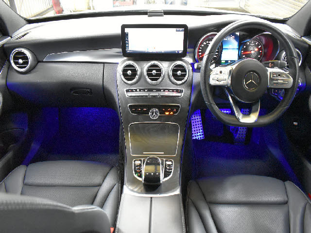 CクラスC200 アバンギャルド AMGライン