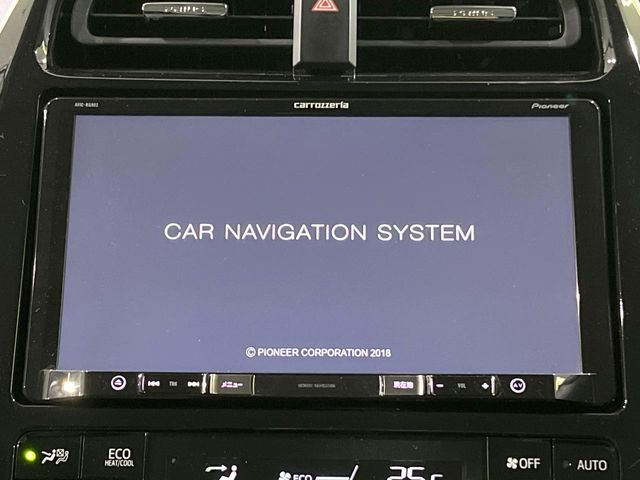 【大画面ナビ】人気の大型9インチナビを装備。存在感のある大画面はインパクト大!ナビ利用時のマップ表示は見やすく、テレビやDVDは臨場感がアップ!いつものドライブがグッと楽しくなります♪