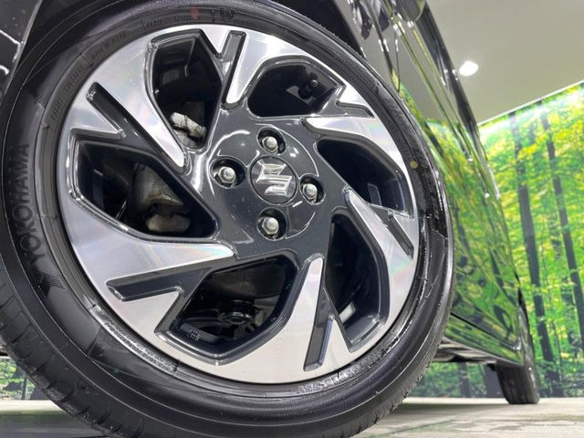 �y����15�C���`�A���~�z�C�[���z�O�ςɃ}�b�`���������A���~�z�C�[���𑕒����Ă���܂��B�e��ЊO�A���~�z�C�[����A�X�^�b�h���X�^�C�����戵�����Ă���܂��B���񂲑��k����������