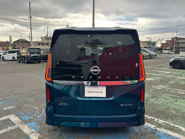 セレナ1.4 e-POWER ハイウェイスターV