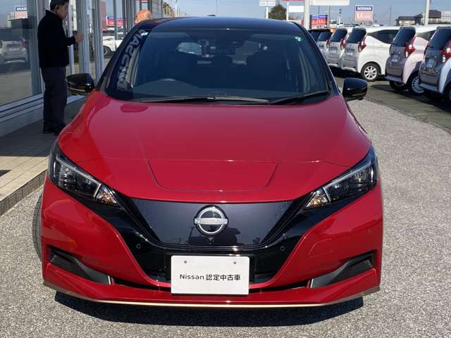 リーフX Vセレクション 90周年記念車