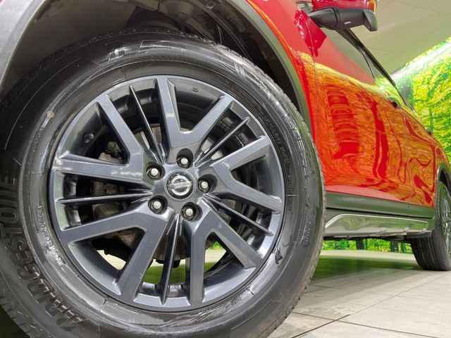 �y����17�C���`�A���~�z�C�[���z�O�ςɃ}�b�`���������A���~�z�C�[���𑕒����Ă���܂��B�e��ЊO�A���~�z�C�[����A�X�^�b�h���X�^�C�����戵�����Ă���܂��B���񂲑��k����������