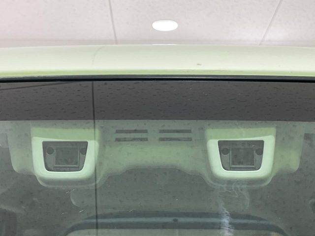 �y�X�Y�L �Z�[�t�e�B�T�|�[�g�z���s���ɑO���̎ԗ�����F�����A�Փ˂������Ȏ��͌x��ƃu���[�L�ŏՓˉ���Ɣ�Q�y�����A�V�X�g�B�����S�Ƀh���C�u�����y���݂��������܂��B