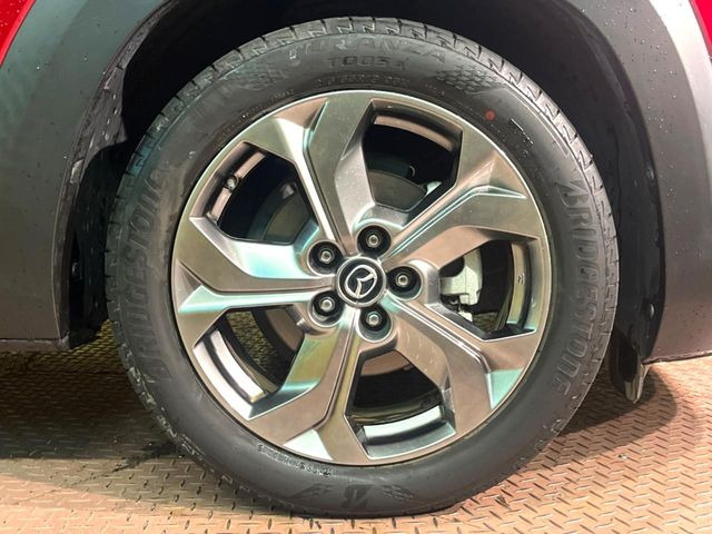 �y�����A���~�z�C�[���z�O�ςɃ}�b�`���������A���~�z�C�[���𑕒����Ă���܂��B�e��ЊO�A���~�z�C�[����A�X�^�b�h���X�^�C�����戵�����Ă���܂��B���񂲑��k����������