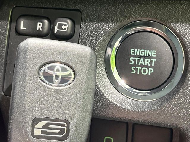 �y�X�}�[�g�L�[�z�J�o����|�P�b�g�ɓ��ꂽ�܂܂ł��h�A�̎{���E�������\�ȃX�}�[�g�L�[�𑕔��B�G���W���̃I���E�I�t�����J�M�����o���K�v����������Ƃ��Ă��֗��ł���