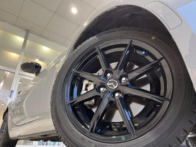 �y����16�C���`�A���~�z�C�[���z�O�ςɃ}�b�`���������A���~�z�C�[���𑕒����Ă���܂��B�e��ЊO�A���~�z�C�[����A�X�^�b�h���X�^�C�����戵�����Ă���܂��B���񂲑��k����������