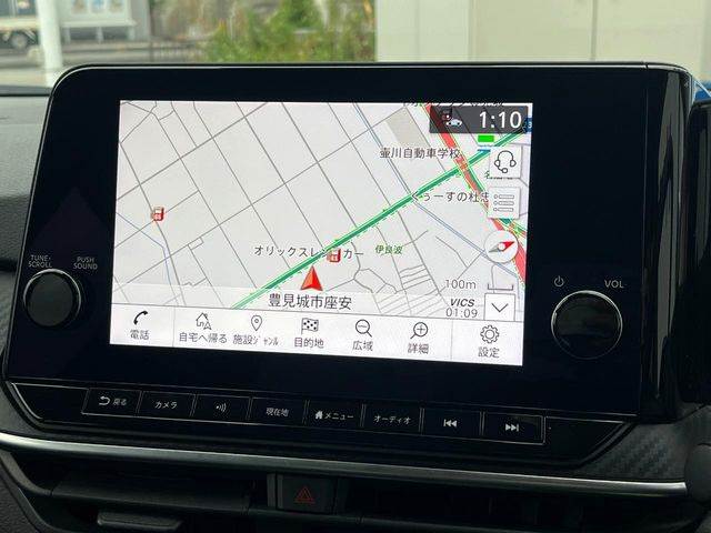 �y�����i�r�z�l�C�̏����i�r�𑕔����Ă���܂��B�i�r�̎g���₷���͂������A�I�[�f�B�I�@�\���[��!�L�����v�◷�s�͂������A�ʋ΂┃�����ȂǕ��i�̃h���C�u���y�����Ȃ�͂���