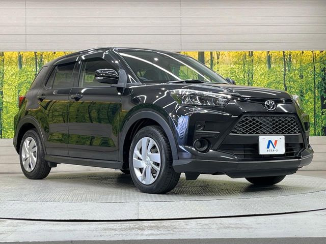 高透明度のガラス皮膜で撥水はもちろん、上質なツヤ・光沢を実現。紫外線や酸性雨から大切な愛車を保護し、色あせ・劣化を防止。「弾スプラッシュコート」、「弾プリミッサコート」からお選びいただけます。