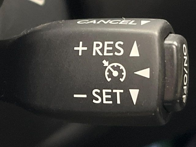 �y�N���[�Y�R���g���[���z�������H�����N���N���s�B�A�N�Z���𗣂��Ă���葬�x�ő��s���ł��A�������^�]���̕��S���y��!�����E�������ȒP�ȃX�C�b�`����Œ����ł��܂��B