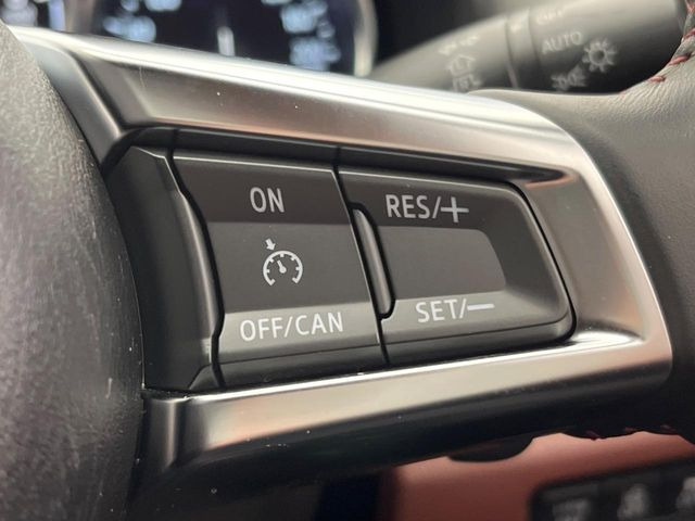 �y�N���[�Y�R���g���[���z�������H�����N���N���s�B�A�N�Z���𗣂��Ă���葬�x�ő��s���ł��A�������^�]���̕��S���y��!�����E�������ȒP�ȃX�C�b�`����Œ����ł��܂��B