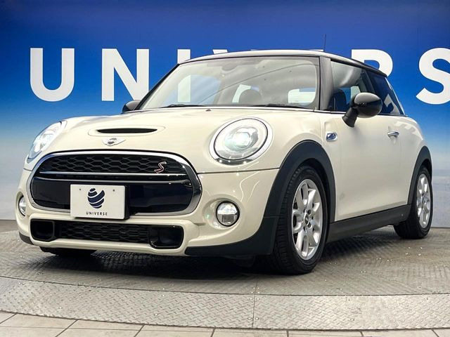 �������t�т̕ۏ؂̑��A���S�̍Œ�3�N�E���s�������ۏ�(�L��)�����p�ӁB�A���Ԃ����S���Ă��y���݂���������l�A�ۏؓ��e���[���͂������A�����_��&�I�C�������⃍�[�h�T�[�r�X���t�т��Ă���܂��B