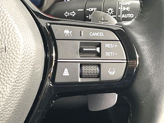 �y�A�_�v�e�B�u�N���[�Y�R���g���[���z�������H�ł̒��������s���y��!!�����ő��x��ۂN���[�Y�R���g���[�����A�Փˌy���V�X�e���ƘA�g���A�O���̎ԗ������m���ĎԊԂ�ۂ悤�ɑ��x���߂��Ă���܂�!!