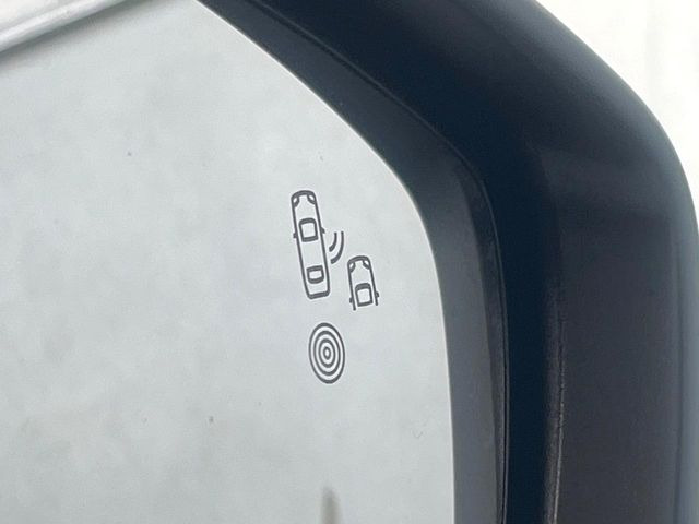 ���u���C���h�A�V�X�g�Z���T�[:���p����̎Ԃ����m���A�h���C�o�[���Ԑ��ύX���s���ۂɁA�x�����Ƌ��ɒ��ӂ𑣂��Ă������S�x���@�\�ł�!