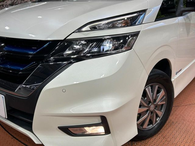 �yLED�w�b�h���C�g�z���V����ԑ��s�����ǍD�Ȏ��E���m�ۂ����S���ĉ^�]�ł��鍂�P�xLED�w�b�h���C�g�𑕔�!�_�����x�������A����d�͂��}�����Ă��܂��B