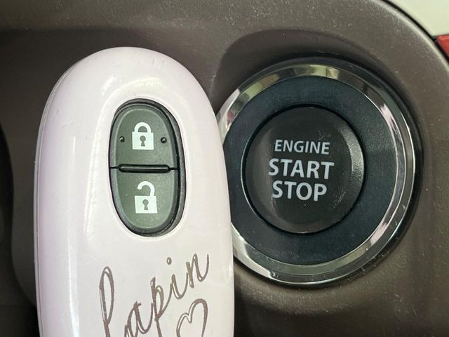 �y�L�[���X�X�^�[�g�V�X�e���z�J�o����|�P�b�g�ɓ��ꂽ�܂܂ł��h�A�̎{���E�������\�ȃX�}�[�g�L�[�𑕔��B�G���W���̃I���E�I�t�����J�M�����o���K�v����������Ƃ��Ă��֗��ł���