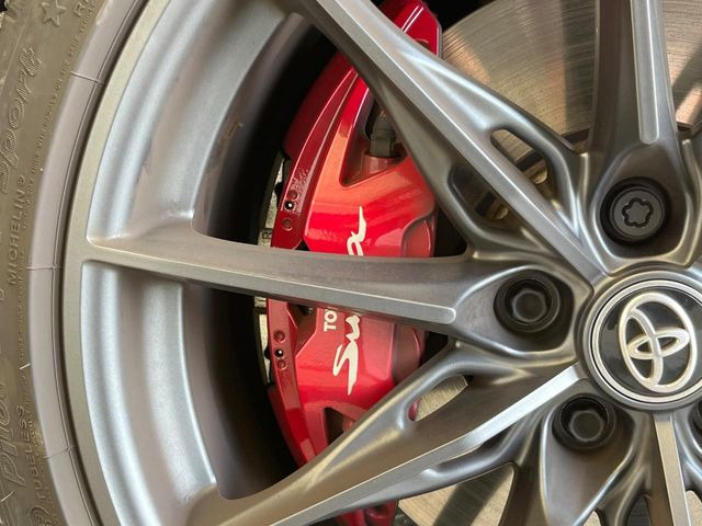 �y�u�����{���L�����p�[�z�n�C�p���[�ԗ��ɂ͋��͂ȃu���[�L���K�{!���E�̃X�[�p�[�J�[�ɂ��̗p�����C�^���A�̍������[�J�[�u�u�����{�v�𑕒�!�F�N�₩�ȃL�����p�[���X�|�[�e�B�Ȉ�ۂ��������Ă܂���