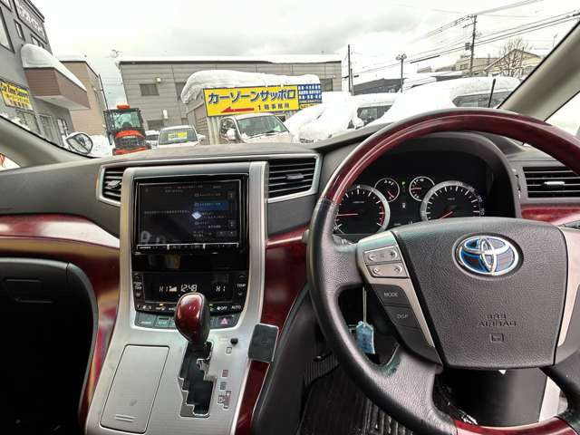 �i�r�������A�[���������y�E�f���������y���݂��������B