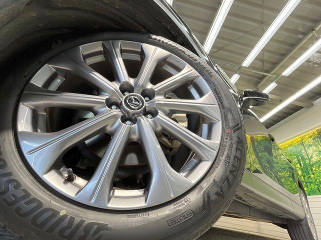 �y����20�C���`�A���~�z�C�[���z�O�ςɃ}�b�`���������A���~�z�C�[���𑕒����Ă���܂��B�e��ЊO�A���~�z�C�[����A�X�^�b�h���X�^�C�����戵�����Ă���܂��B���񂲑��k����������